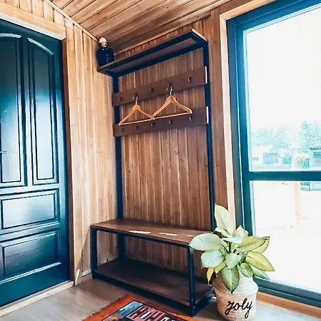 Joly Tiny House Hotel Overijse Exterior photo
